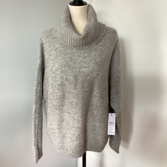 NWT UGG SZ LARGE GRAY KNIT SWEATER LYLAN  SLOUCHY ROLLNECK ALPACA WOOL BLEND - Picture 1 of 9